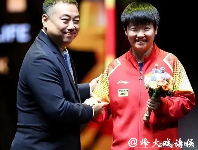 原来发现孙颖莎天赋的，不是李隼也不是刘国梁，而是62岁退休的他